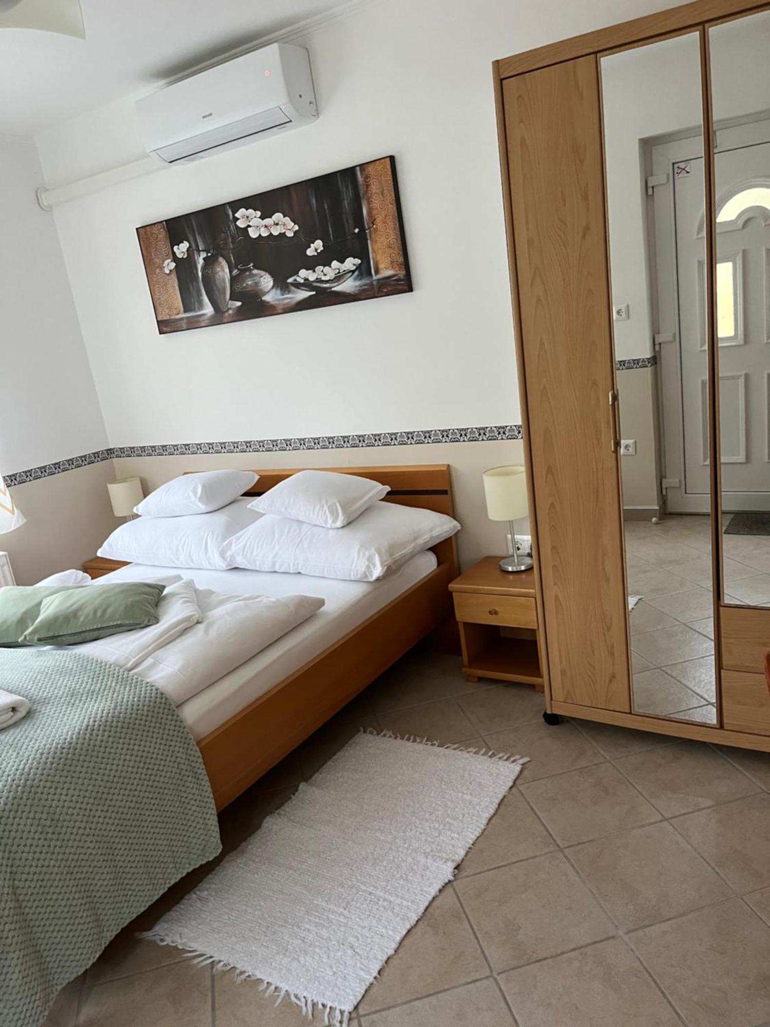 Réka Apartmanház Bük Exterior foto
