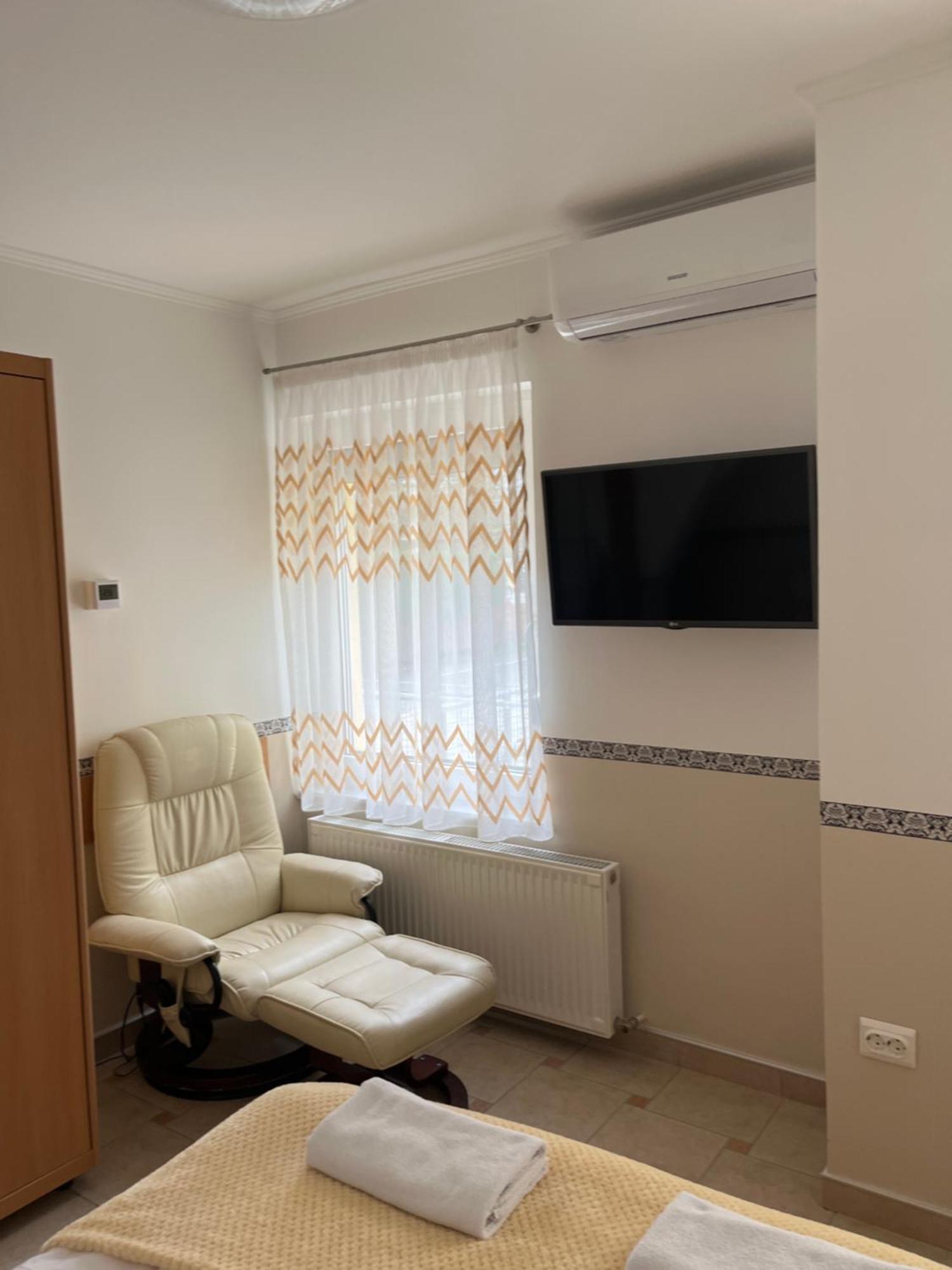 Réka Apartmanház Bük Exterior foto