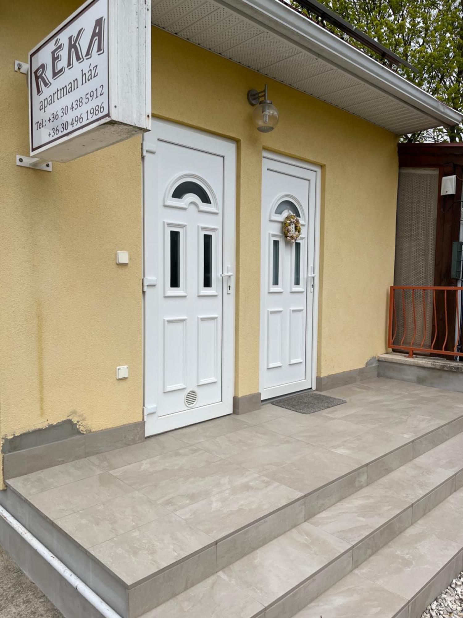 Réka Apartmanház Bük Exterior foto